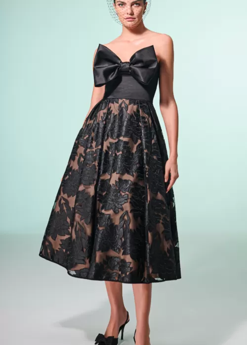 Vestido Mídi Colo à Mostra