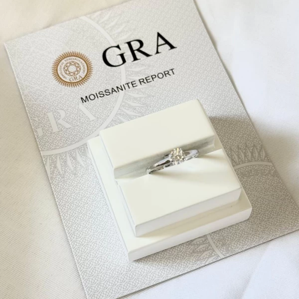 Anel Moissanite número 16 com certificado GRA